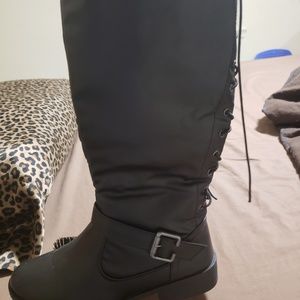 Black boots. Great condition like new
